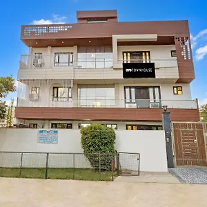  Hotel Townhouse Mayfield Garden Nearby Golf Course Road
