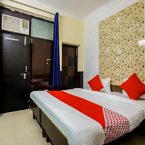 3* Hotel Oyo 61833 Sahil